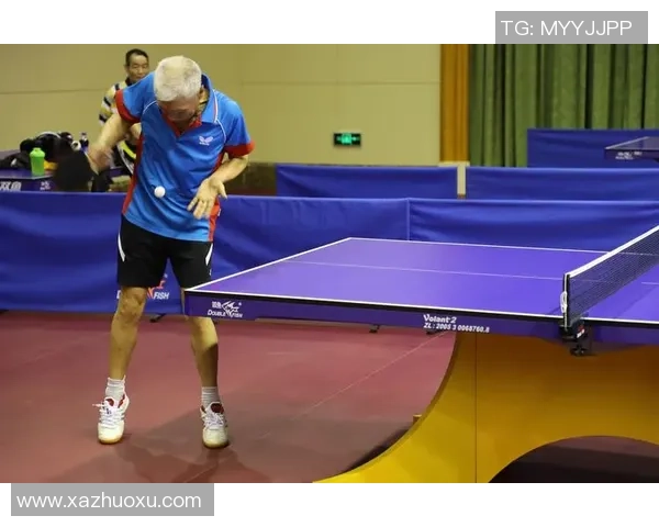 重庆羽毛球队在全国锦标赛积分榜上以80分稳居第一名展现强劲实力